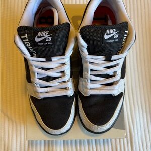 Nike SB Dunk Low Pro
